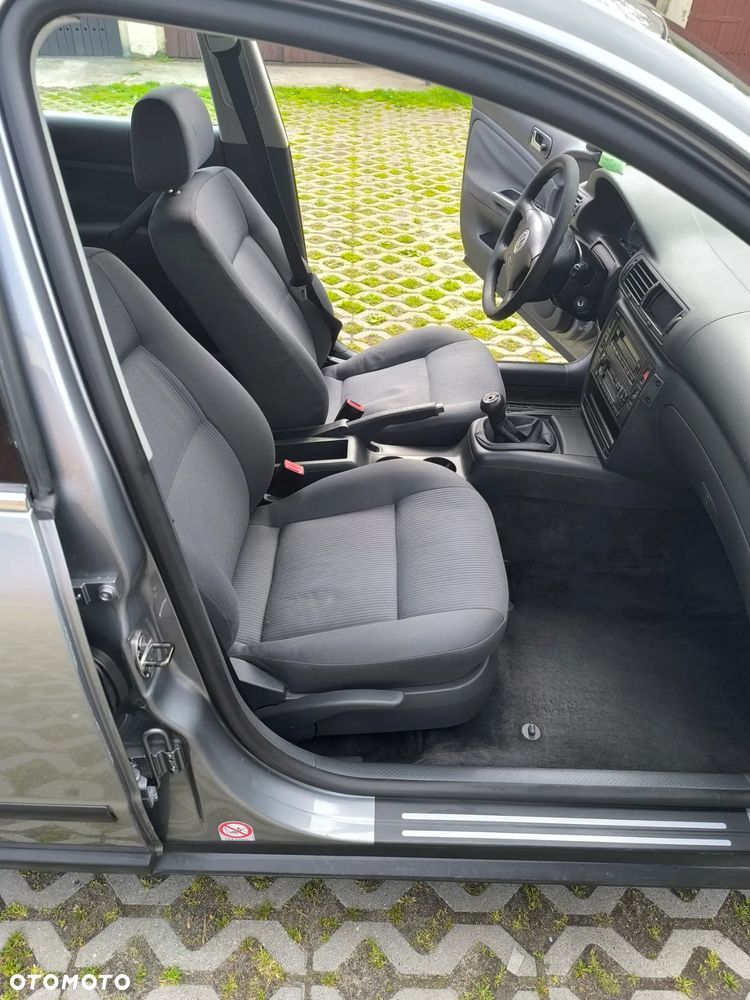 Volkswagen Passat - 7