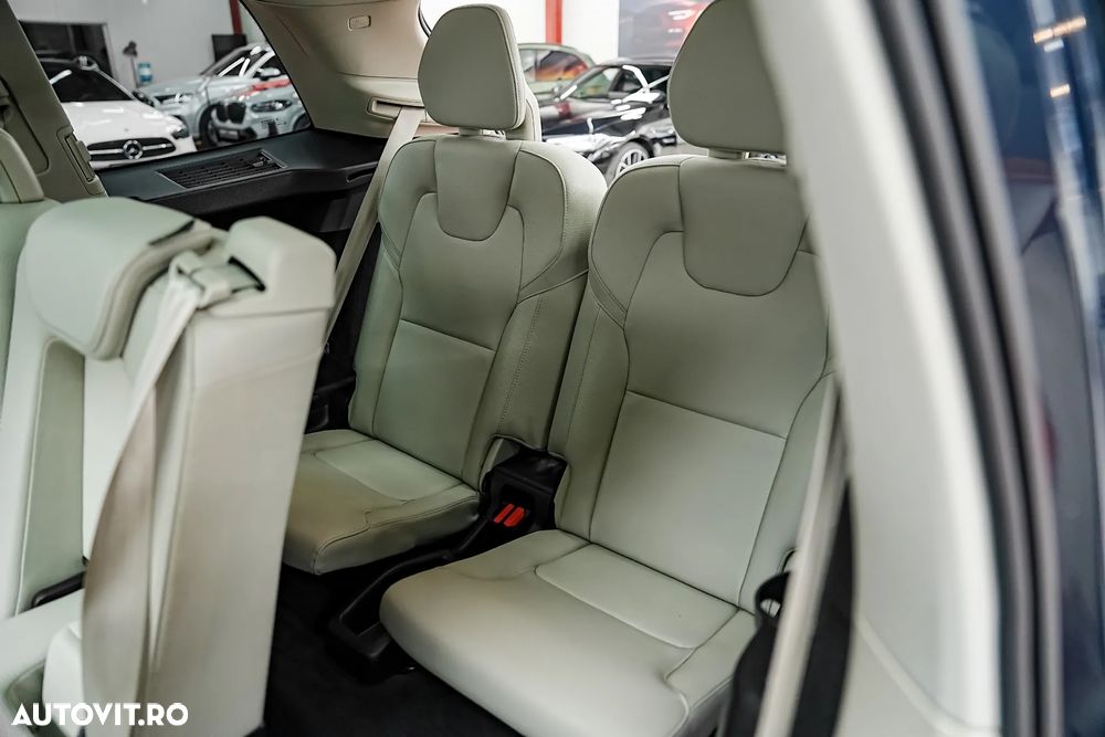 Volvo XC 90 T8 eAWD Momentum Pro - 16