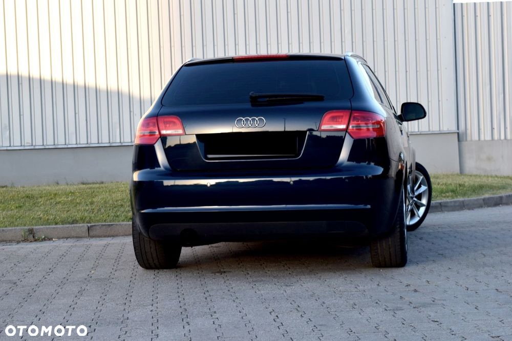 Audi A3 Sportback 1.6 S line Sportpaket plus - 8