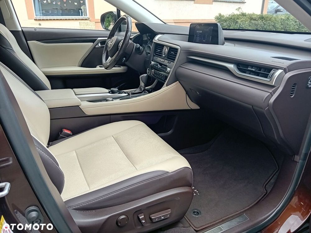 Lexus RX - 6