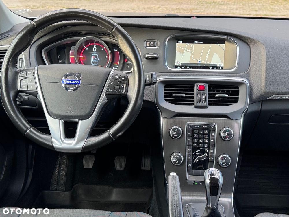 Volvo V40 D3 Inscription - 29
