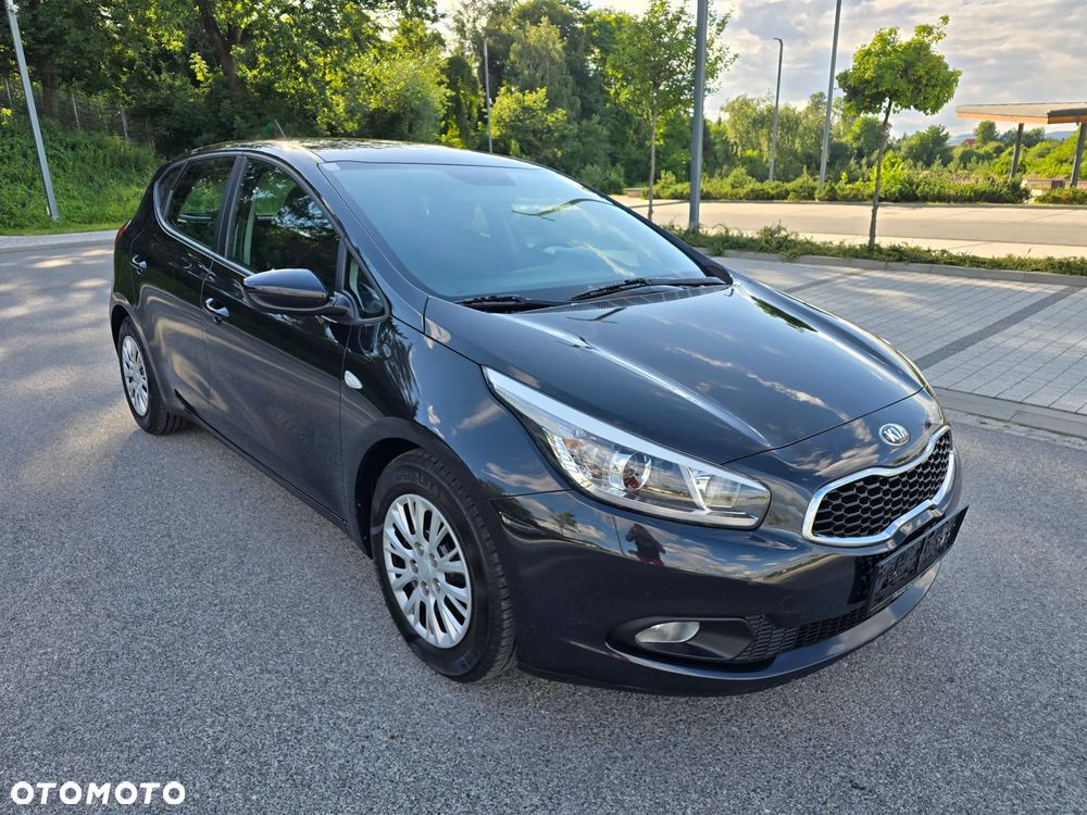 Kia Ceed - 23