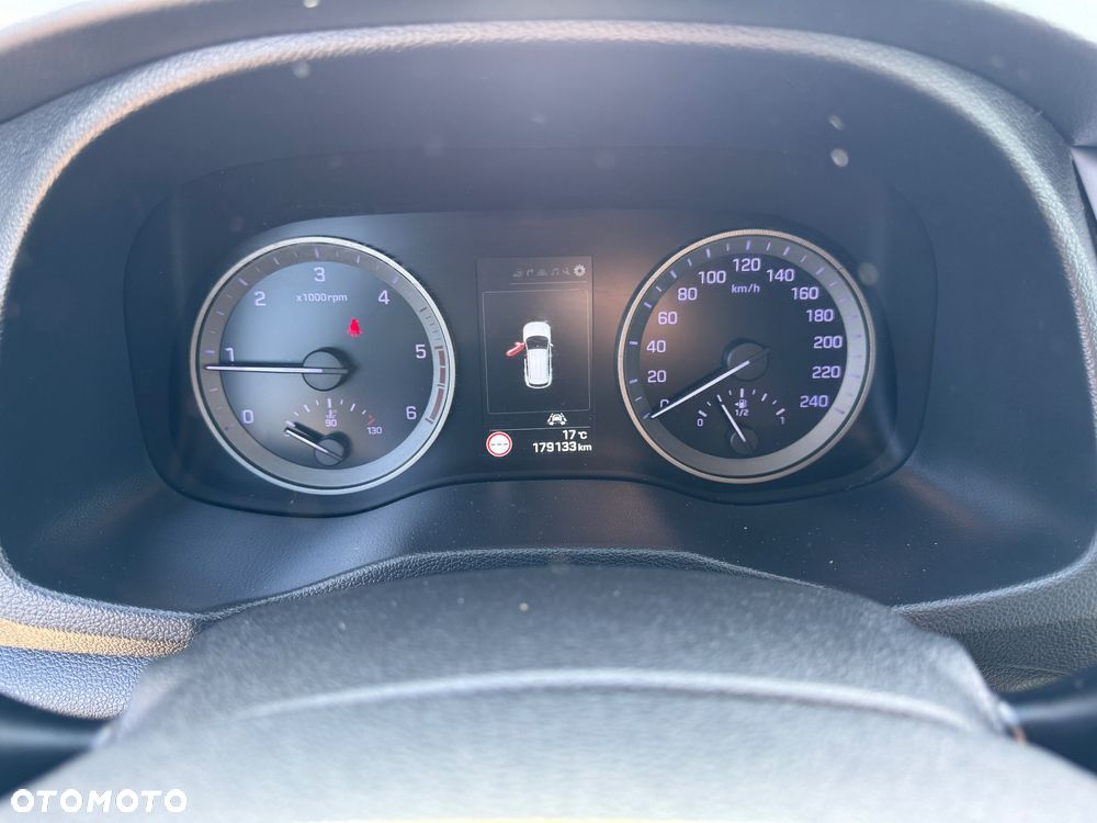 Hyundai Tucson blue 1.7 CRDi 2WD Style - 14