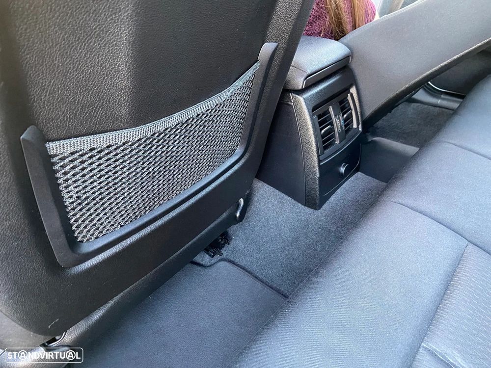 BMW 116 d Aut. Advantage - 24