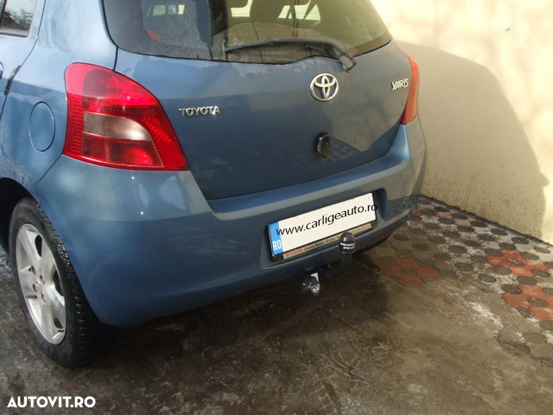 Carlige auto de remorcare Toyota Avensis - 2