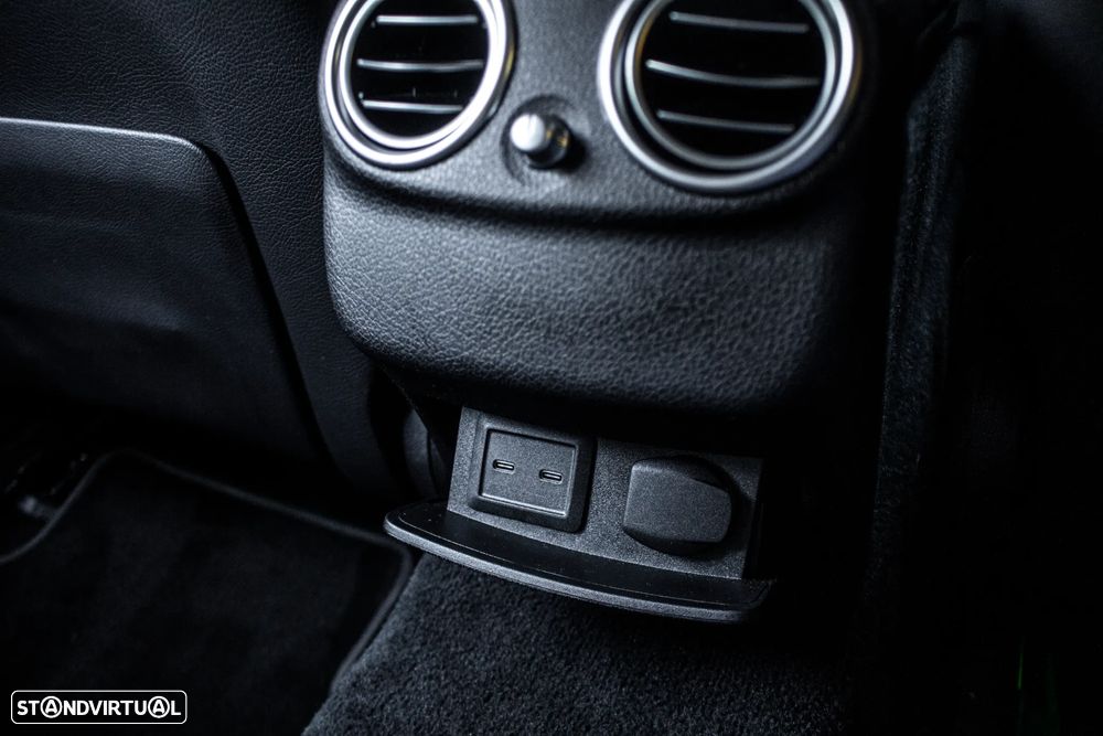 Mercedes-Benz E 300 de Avantgarde 4Matic - 40