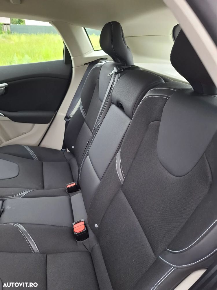 Volvo V40 D2 ECO Summum - 6