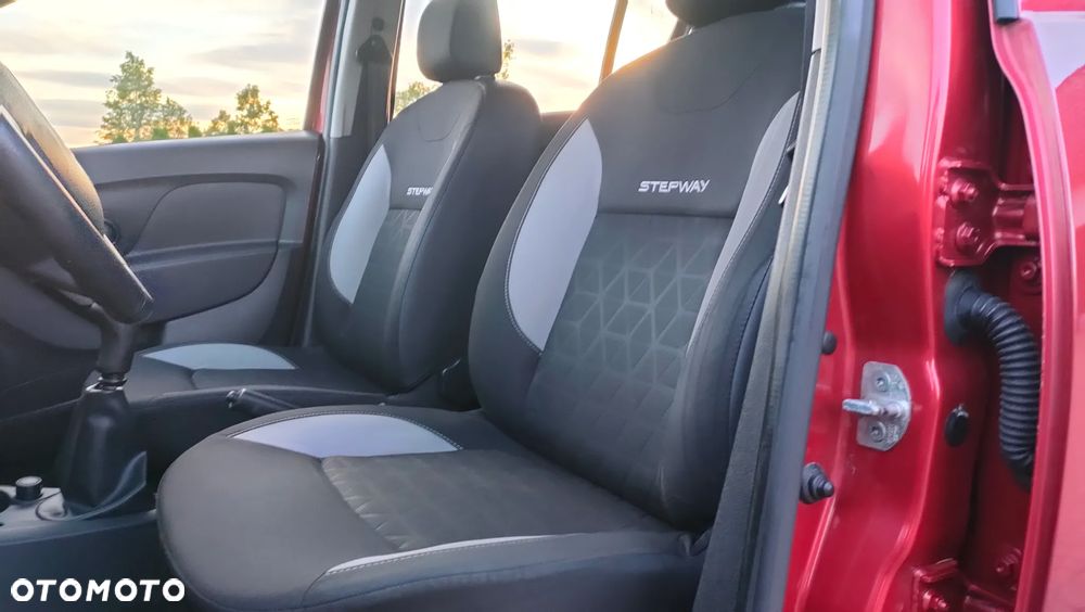 Dacia Duster dCi 90 FAP 4x2 Ambiance - 15