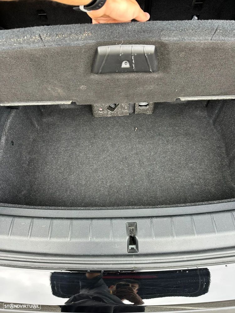 BMW X1 18 d sDrive Advantage - 12