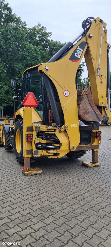 Caterpillar 432F2 - 15