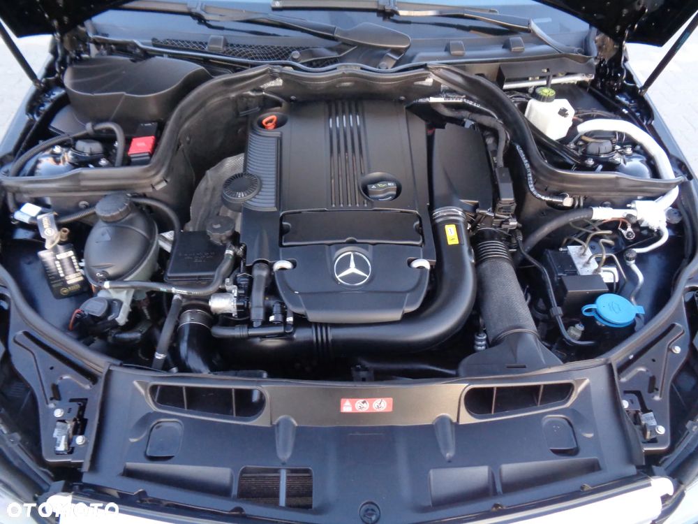 Mercedes-Benz Klasa C 200 (BlueEFFICIENCY) 7G-TRONIC Avantgarde - 7