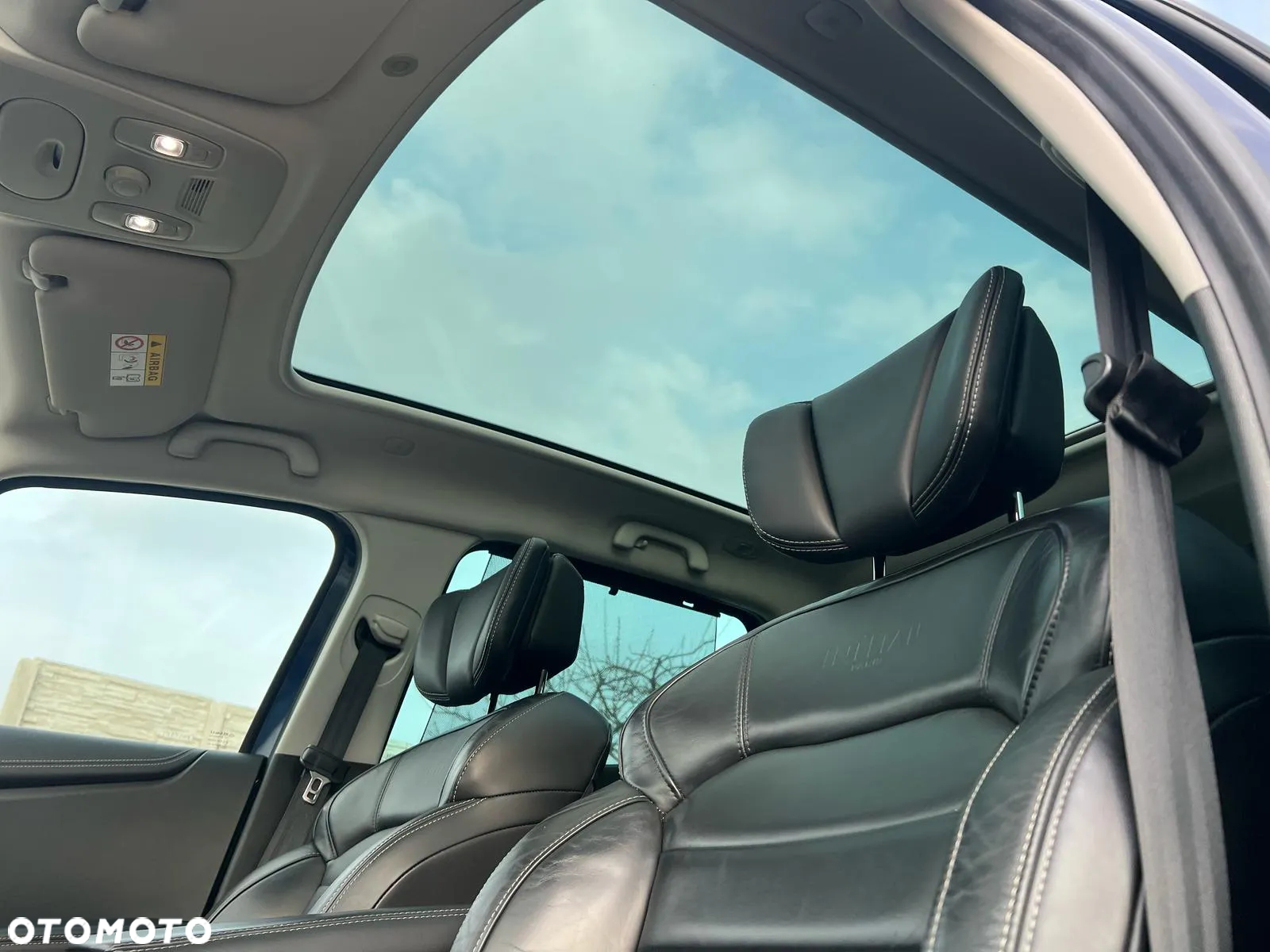 Renault Grand Scenic - 16