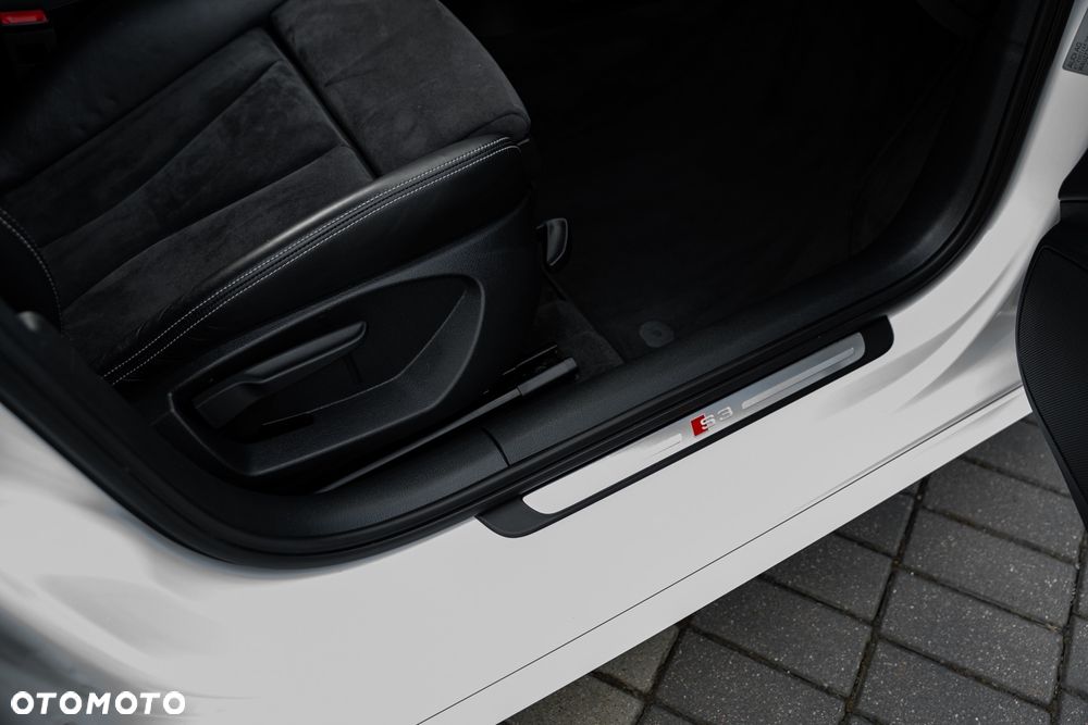 Audi S3 Sportback S tronic - 23