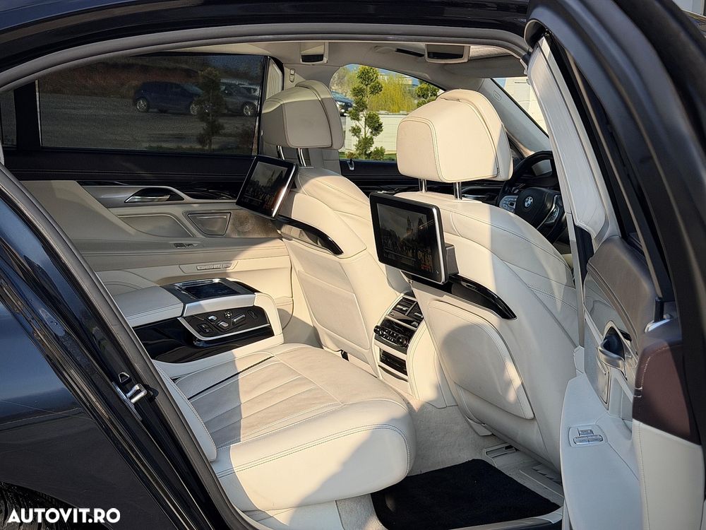 BMW Seria 7 740Li - 31