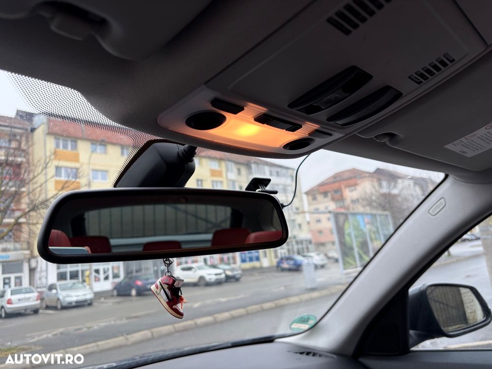 BMW X1 xDrive20d Sport Line - 23