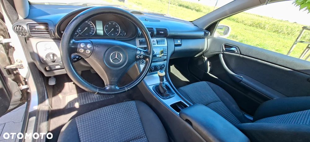Mercedes-Benz Klasa C 180 Kompressor - 11
