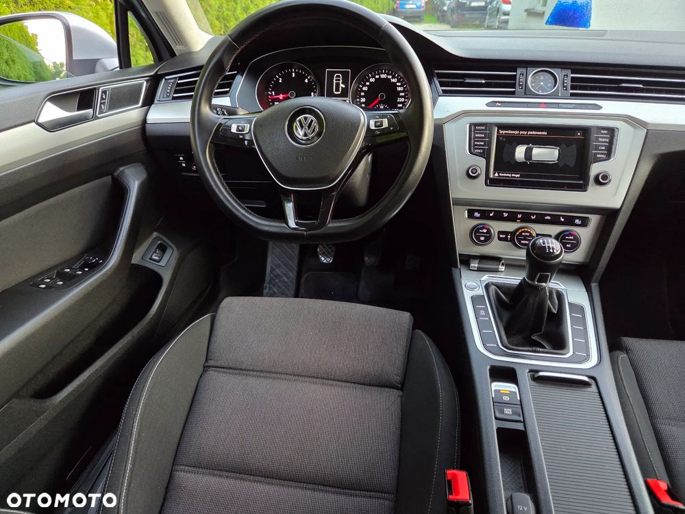 Volkswagen Passat 2.0 TDI BMT Comfortline - 9