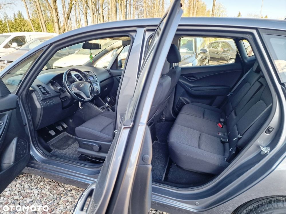 Hyundai ix20 - 9
