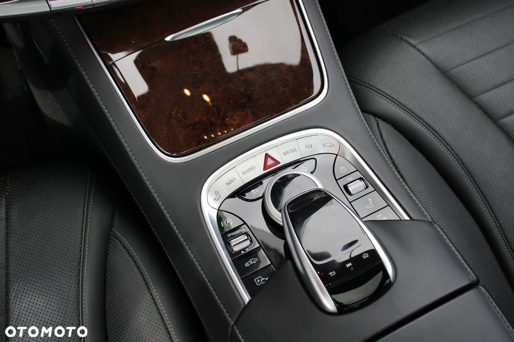 Mercedes-Benz Klasa S 560 L 4Matic 9G-TRONIC - 26