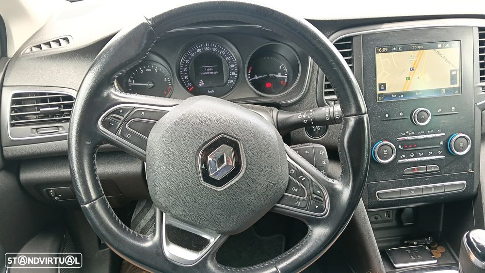 Renault Mégane 1.5 Blue dCi Limited - 9