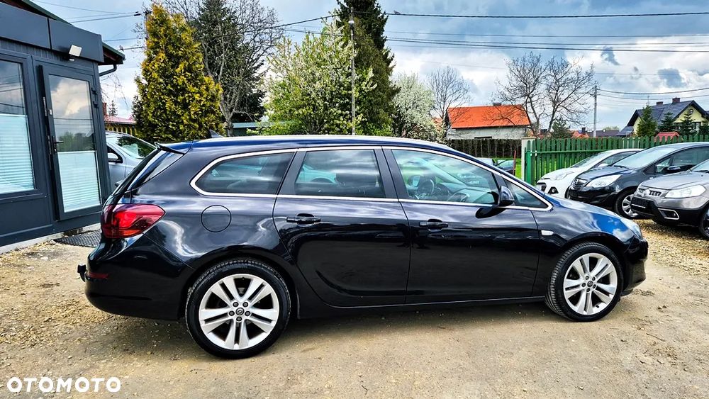Opel Astra 1.4 Turbo Cosmo - 12