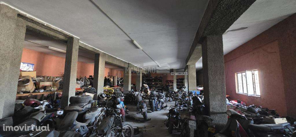 Armazém com 400m² na Avenida Sá Carneiro – Bragança - Grande imagem: 3/8