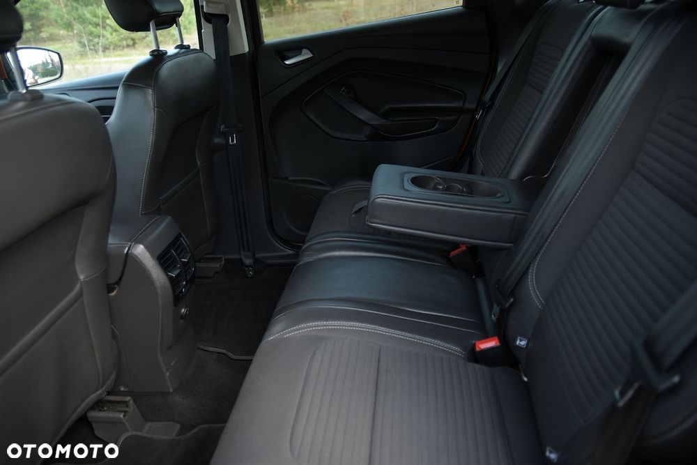 Ford Kuga 2.0 TDCi 2x4 Titanium - 21