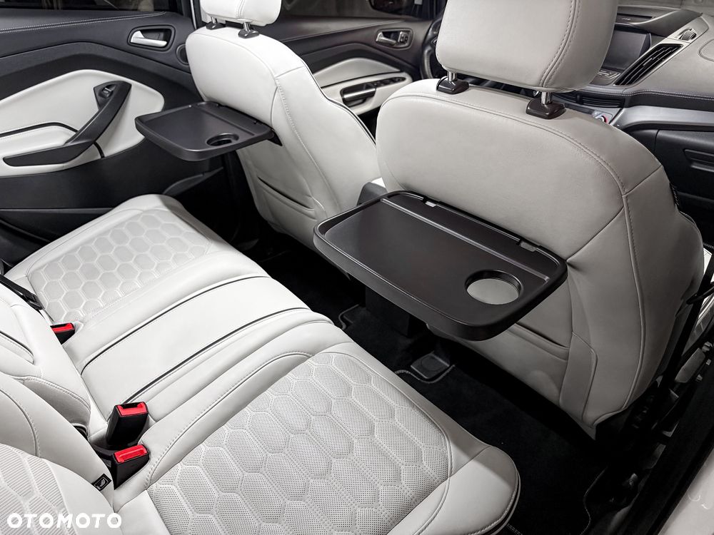 Ford Kuga 2.0 TDCi 4x4 Vignale - 33