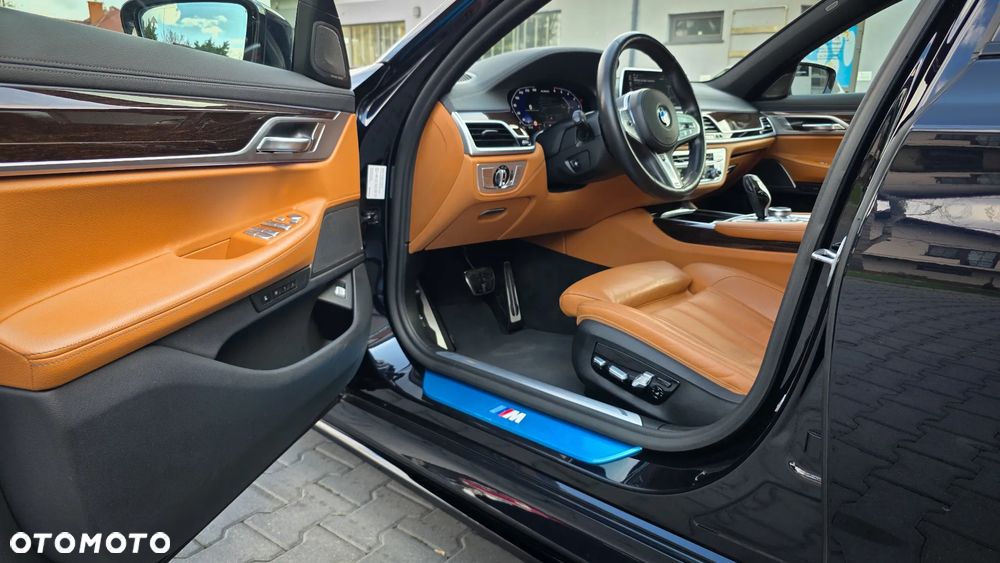 BMW Seria 7 - 18