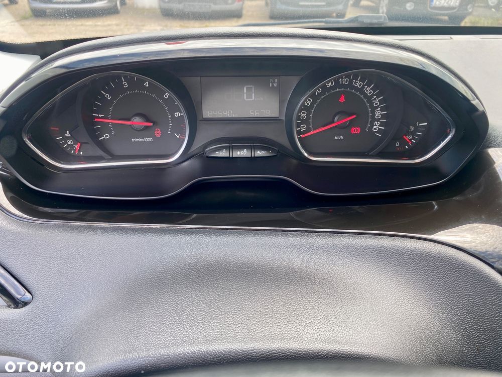Peugeot 208 PureTech 82 ETG5 Stop & Start Active - 24