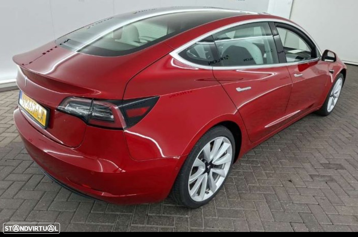 Tesla Model 3 Standard Range Plus RWD - 4