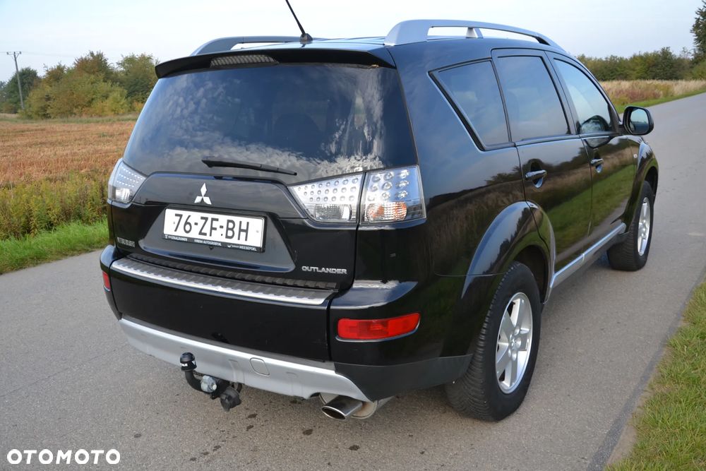 Mitsubishi Outlander 2.4 Invite 2WD - 25