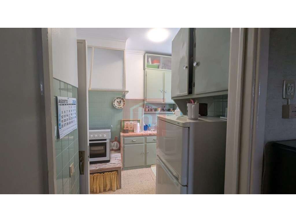 Apartamento T3 na Estrada da Luz, Benfica - Grande imagem: 5/38