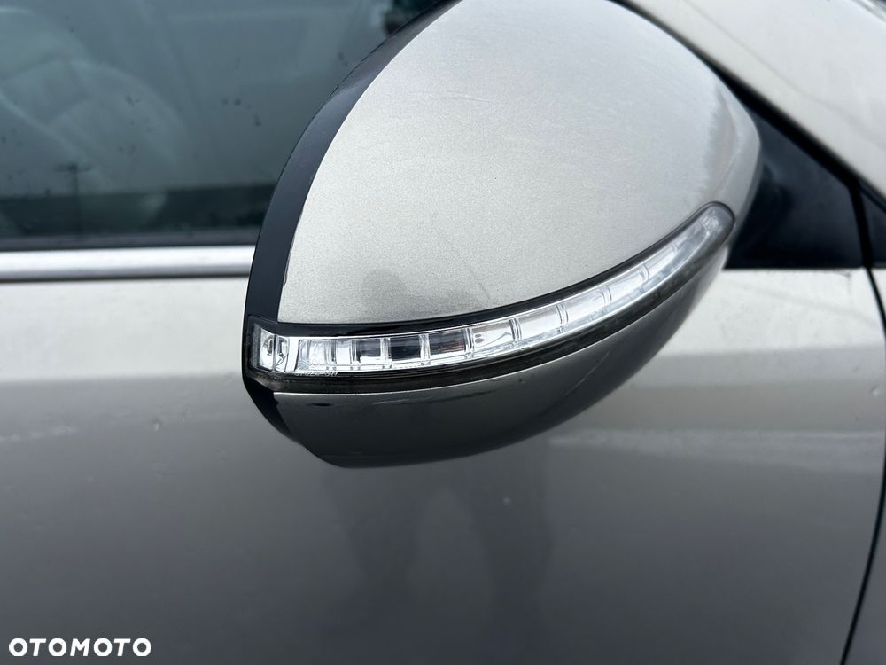 Kia Sportage 2.0 CRDI L AWD - 14