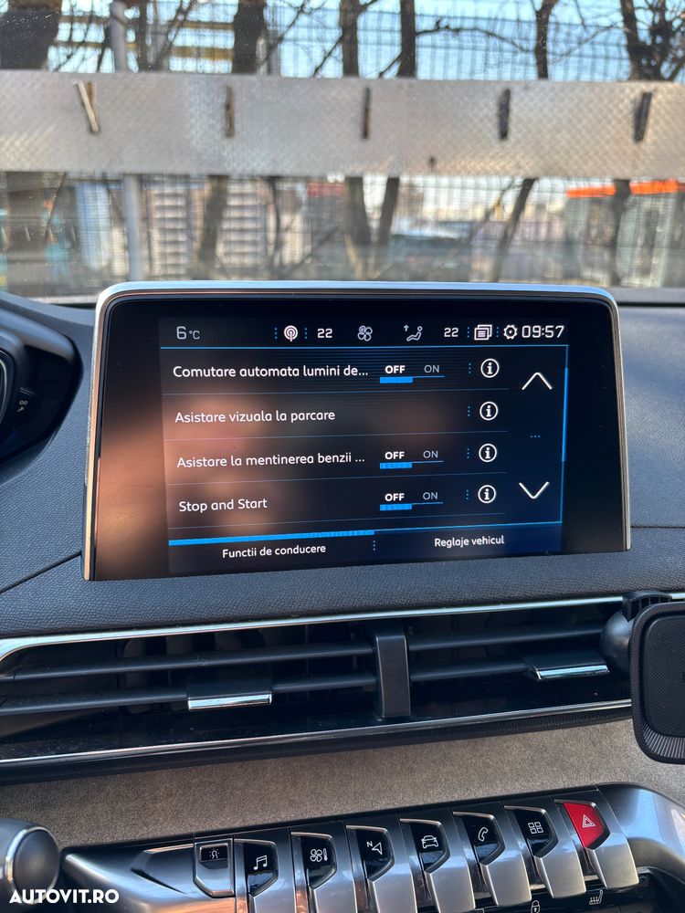 Peugeot 5008 2.0 BlueHDI s&s EAT8 GT - 24