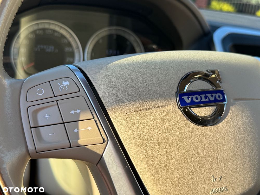 Volvo XC 60 - 23