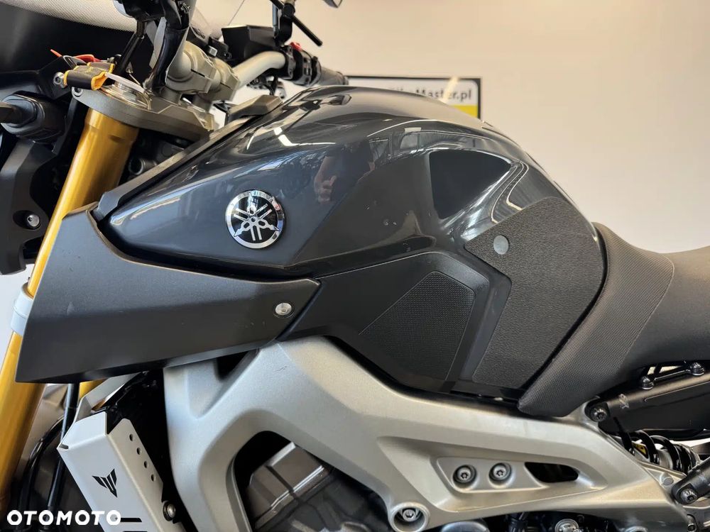 Yamaha MT - 22
