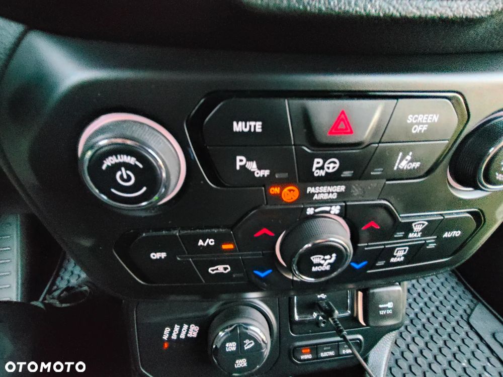 Jeep Renegade 1.3 T-GDI 4xe Automatik S - 23