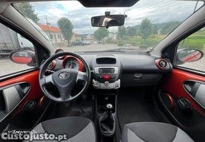 Toyota Aygo 1.0 Orange Edition - 11