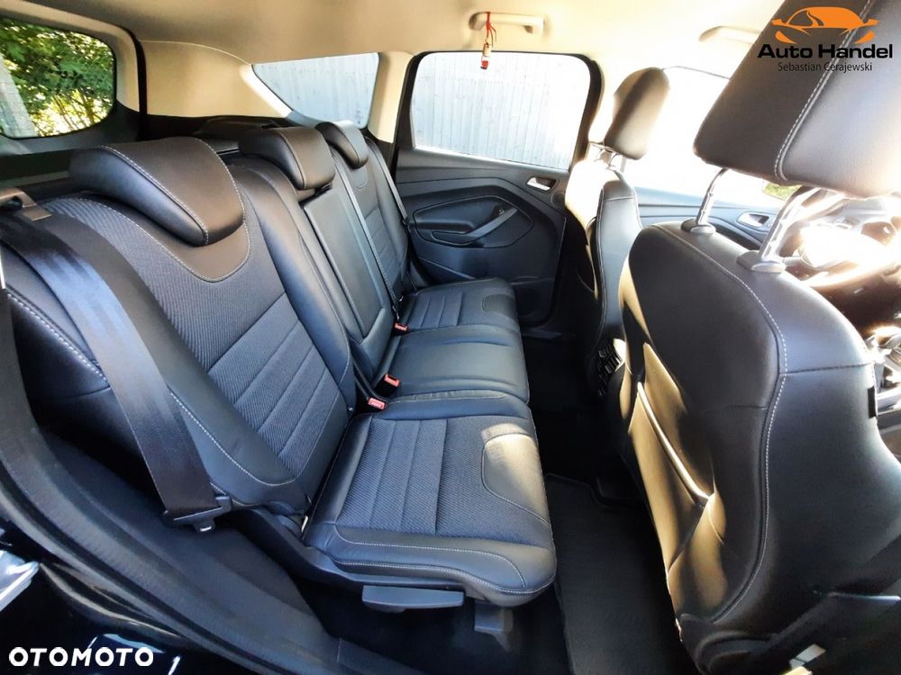 Ford Kuga 1.5 EcoBoost 2x4 Titanium - 34