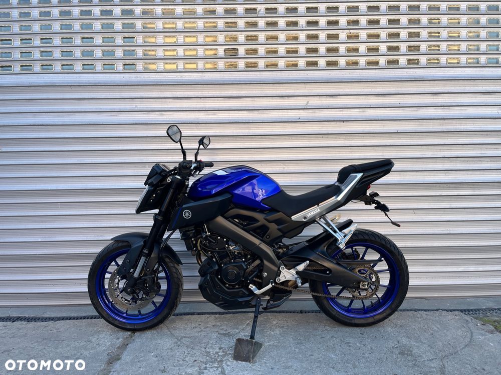 Yamaha MT - 28