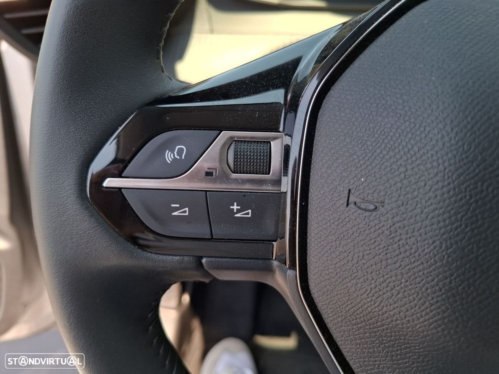 Peugeot e-208 50 kWh Style - 16