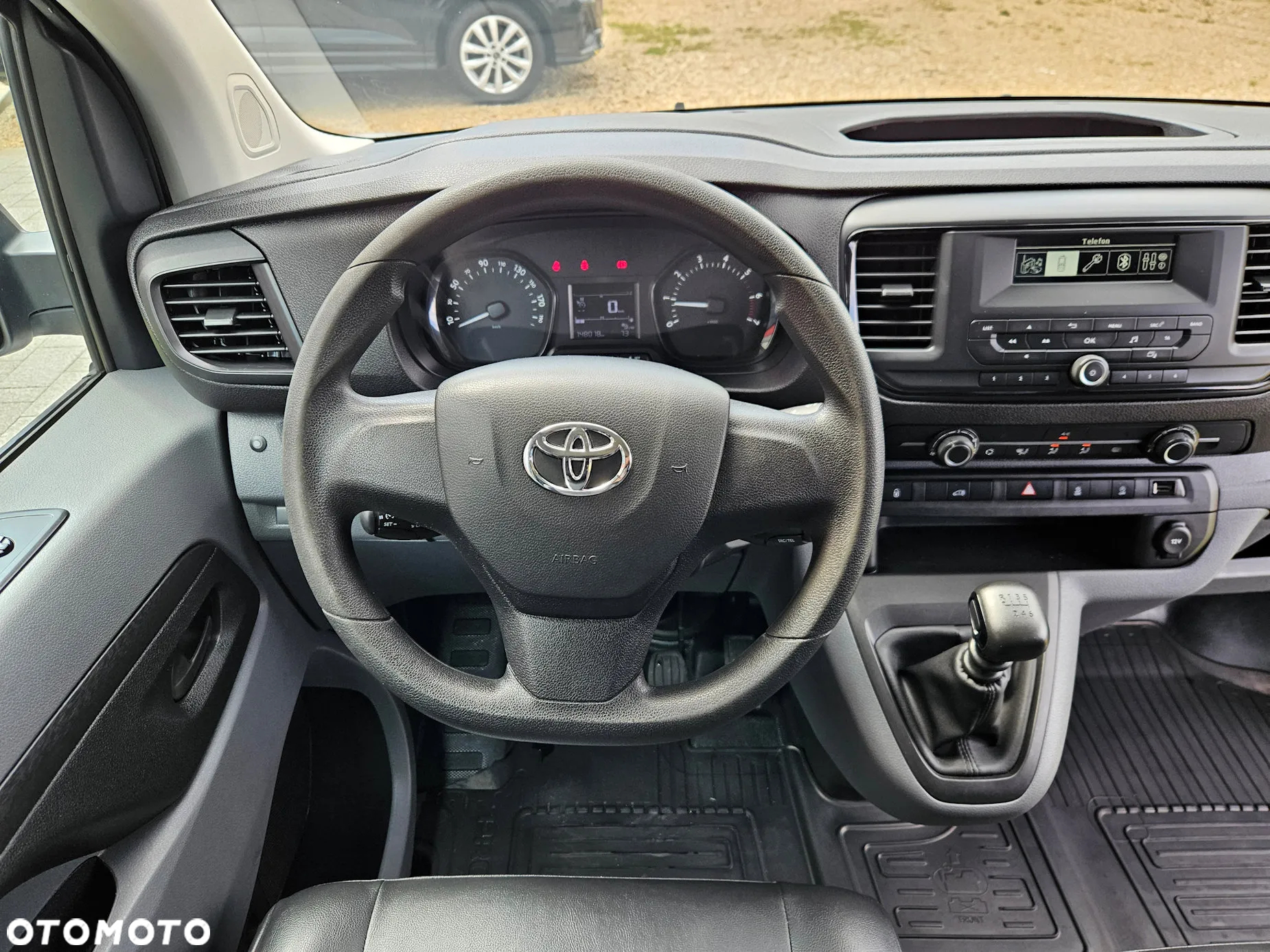 Toyota PROACE M 2.0 122KM - 9