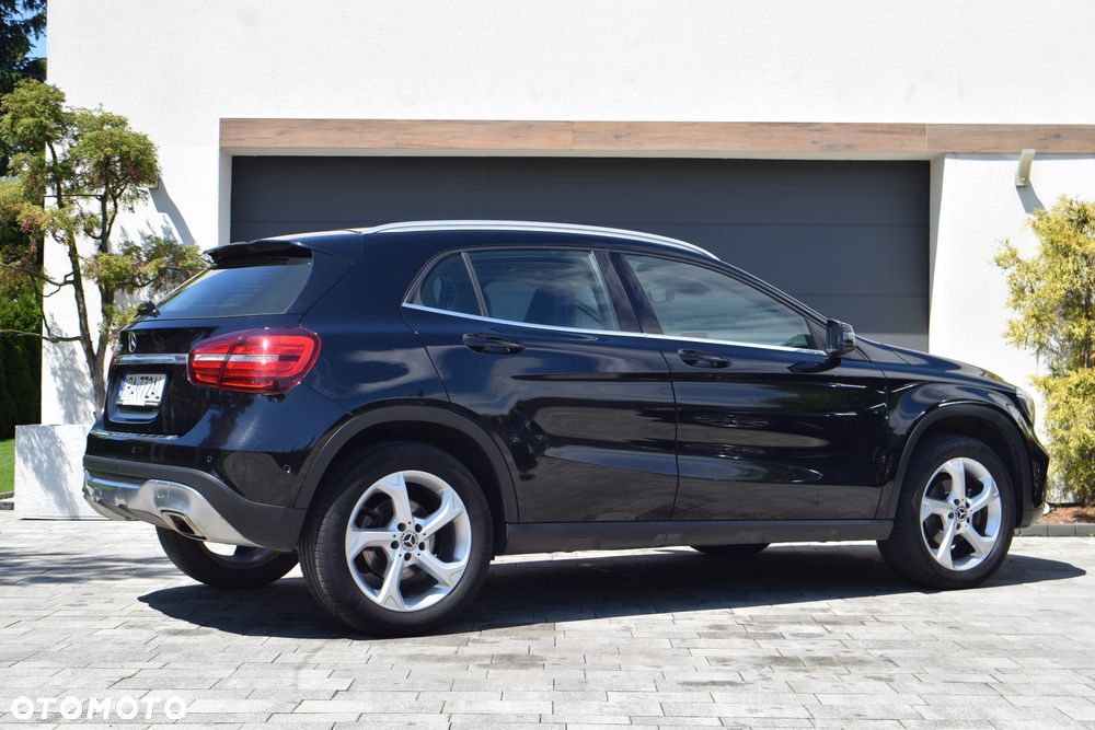 Mercedes-Benz GLA 200 7G-DCT Style - 33