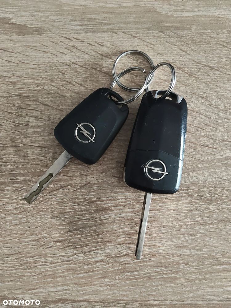 Opel Corsa - 15