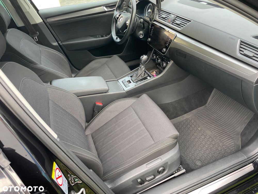Skoda Superb 2.0 TDI SCR 4x4 Style DSG - 25