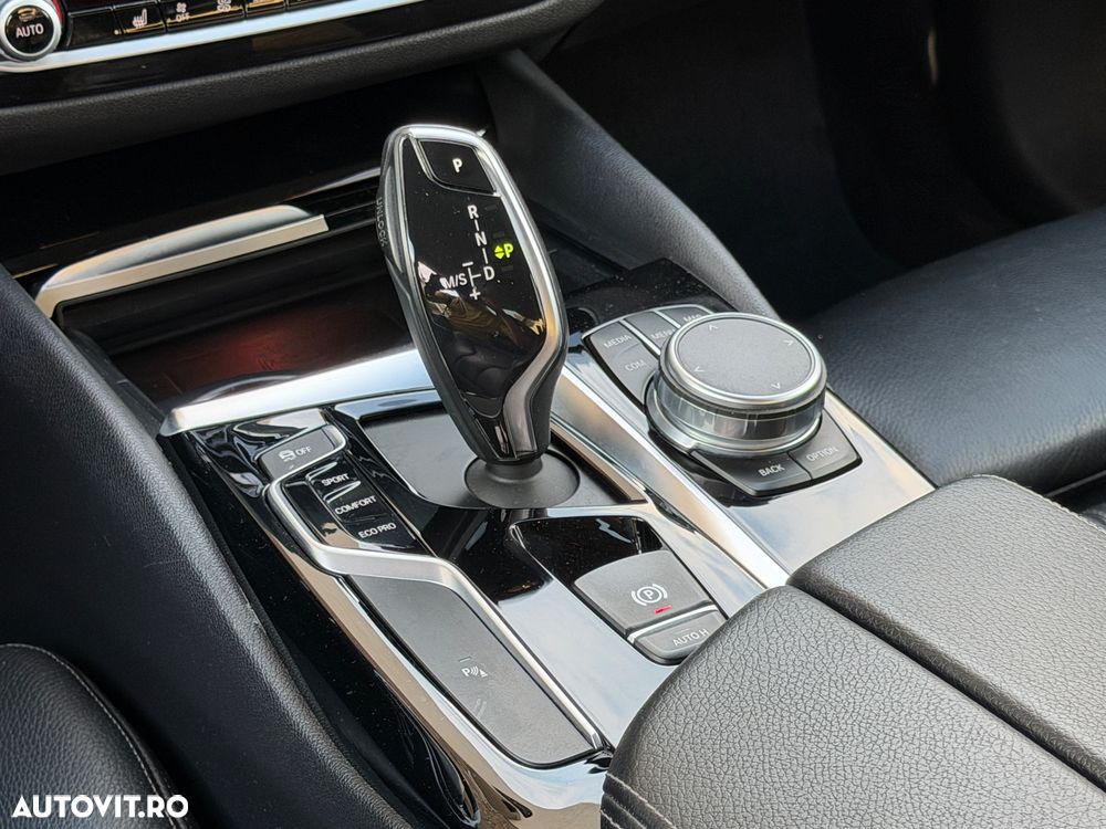 BMW Seria 5 520d Aut. - 16