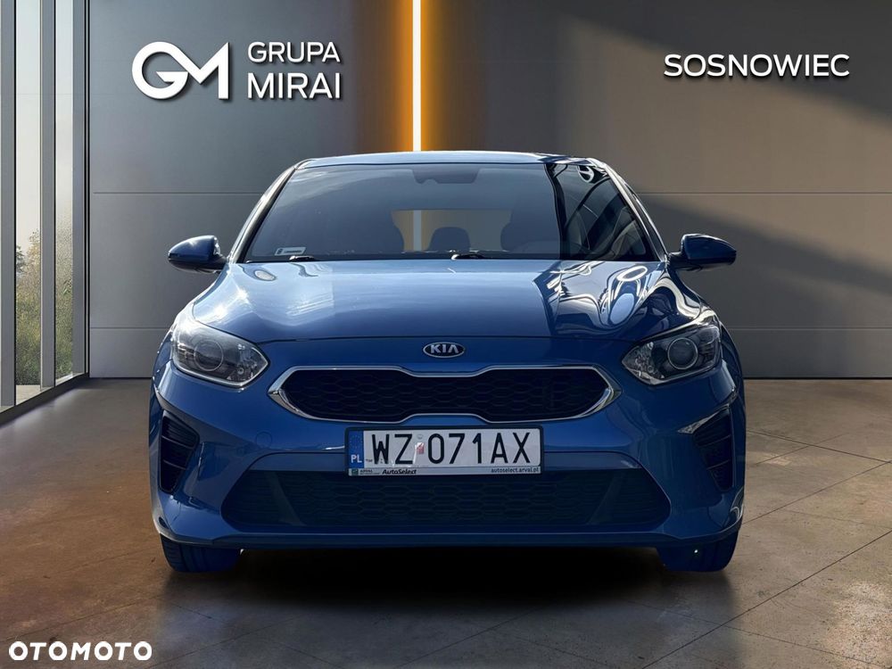Kia Ceed - 8