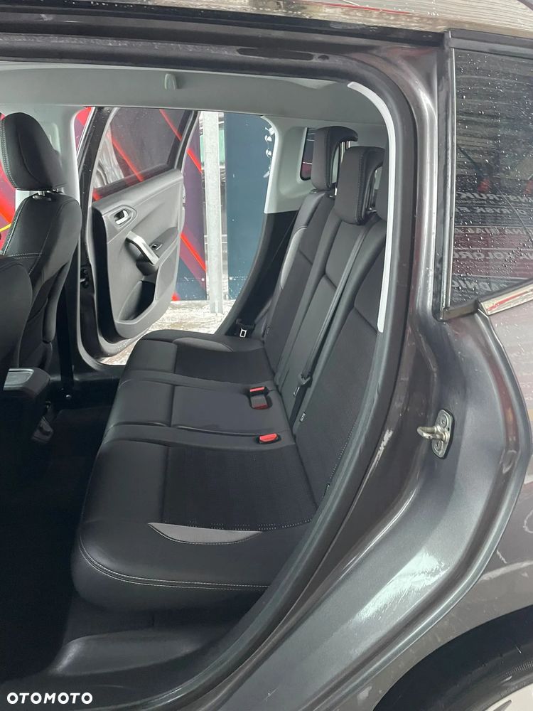 Peugeot 2008 BlueHDi FAP 120 STOP & START Allure - 9