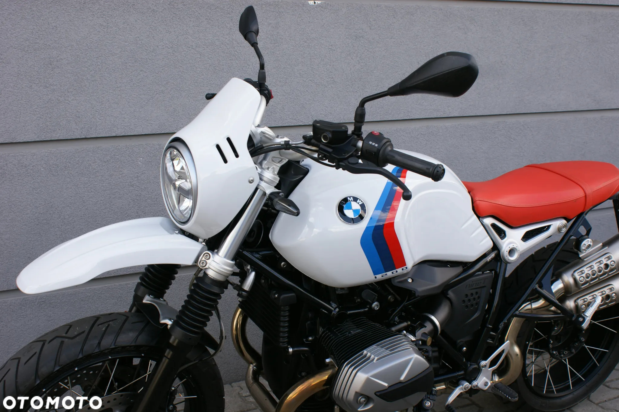 BMW R - 11